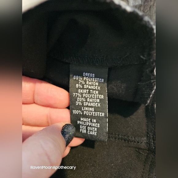 IZ Byer Dress 7 Juniors - Picture 7 of 11